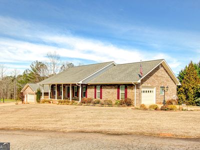 144 Bluffs Cir