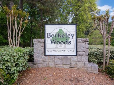 1005 Berkeley Woods Dr