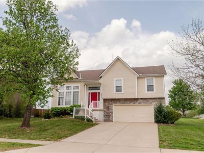 12212 Clubhouse Dr