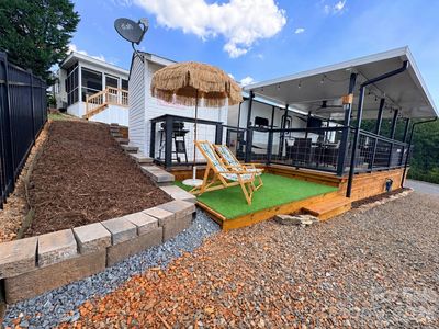 221 Grand View Dr