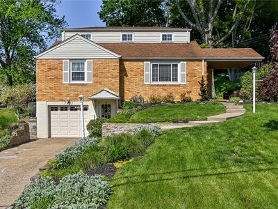 7921 Marmion Dr