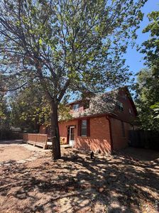 209 N Roosevelt Ave