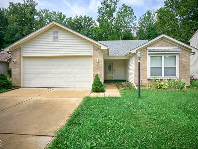 8312 Lake Tree Ln