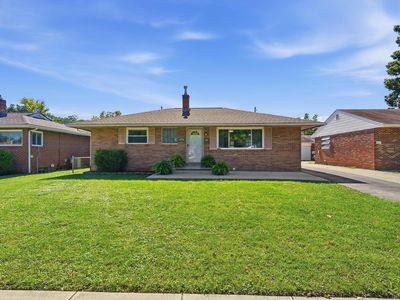 Property at 3011 Voeller Cir, Grove City, OH