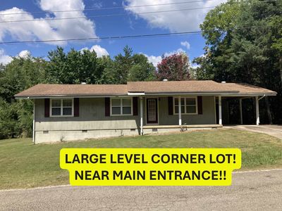 38 Menominee Dr
