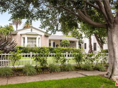 2222 Camden Ave