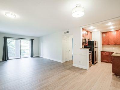 7575 Katy Fwy #143