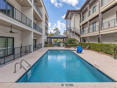 400 Ocean Blvd #2200