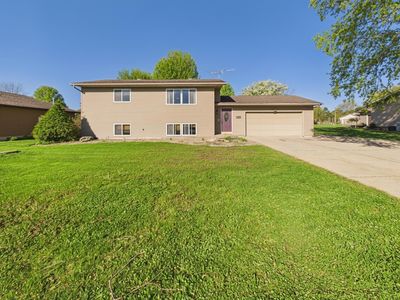 2210 Green Dr