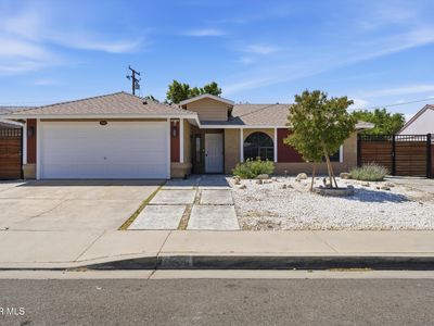 1444 W Avenue H8