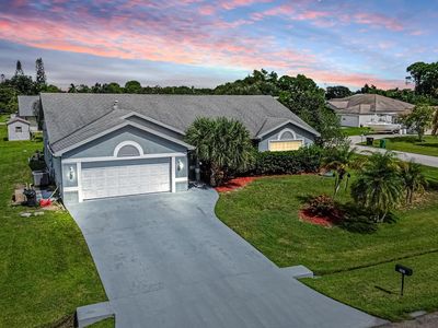 201 SW Parish Terrace