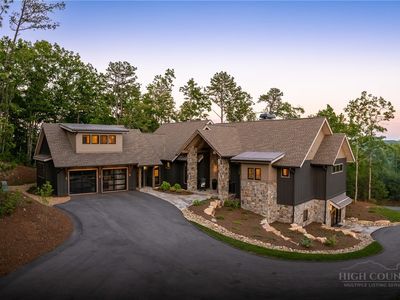 228 Lobelia Lane