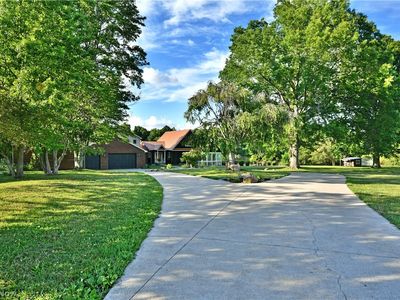 5305 Warren Sharon Rd