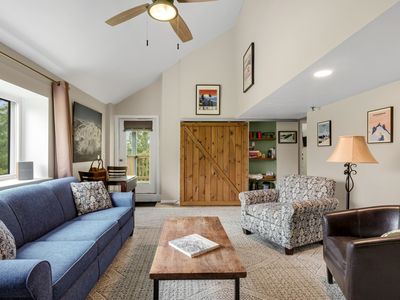 137 East Mountain Road #2E1