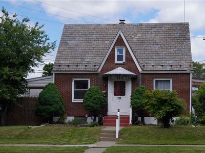 723 E Washington Ave