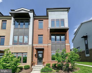 1612 Rocky Shale Ter SE