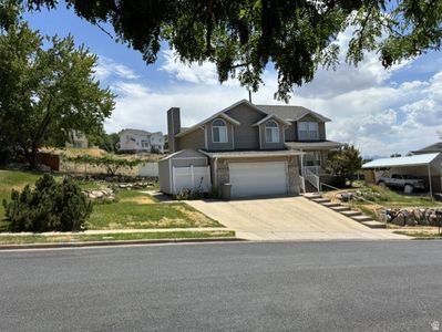 594 Sider Dr