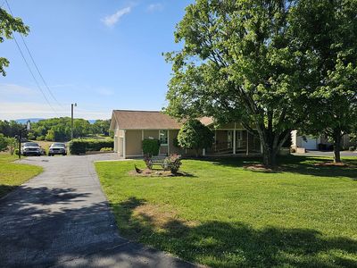 1682 Brookview Dr