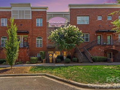 214 Harbour Place Dr