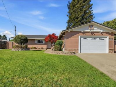 8440 Diane Ct