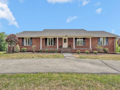 801 Orchard Lake Dr