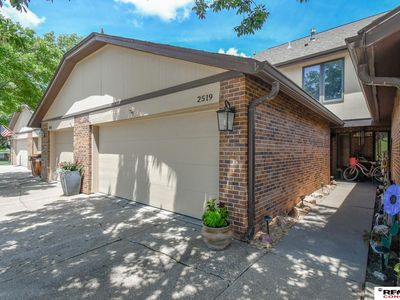 2519 Winding Way