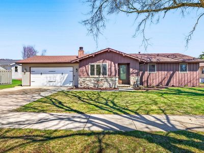3008 E Bona Ave