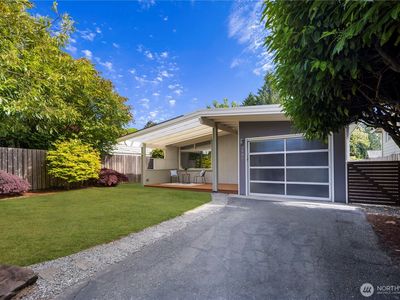 3907 SW 102nd Street