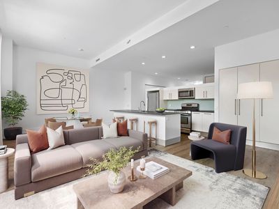 4 Beacon Way APT 18