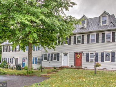 Property at 867 Oak St, Denver, PA