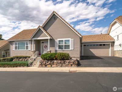 1494 Eastmont Avenue #10