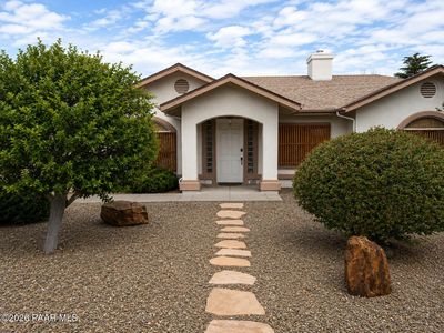 720 N Navajo Dr