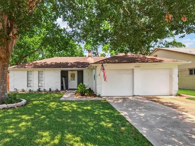 16203 Forest Bend Ave