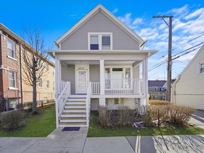 6843 S Maplewood Ave