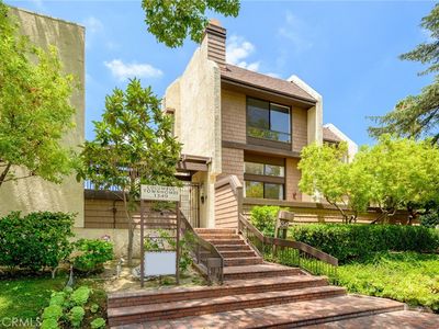 1349 N Columbus Ave Unit 21