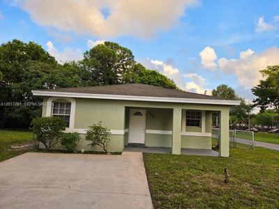 700 NW 19th Ter