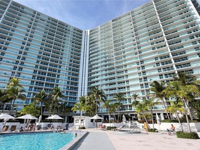 100 Bayview Dr APT 509