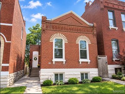3249 Michigan Ave
