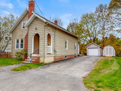 19 Fairlawn Avenue