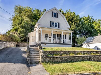 100 Clover St