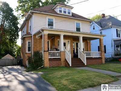 1111 Prendergast Ave
