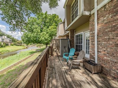 2402 Northlake Ct