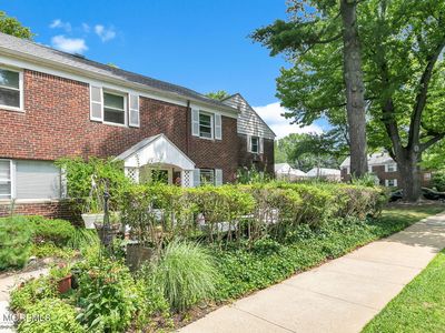 160 Manor Drive