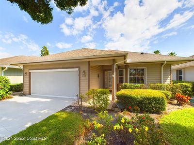 1880 Hawthorne Dr