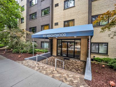 515 W Wrightwood Ave APT 202