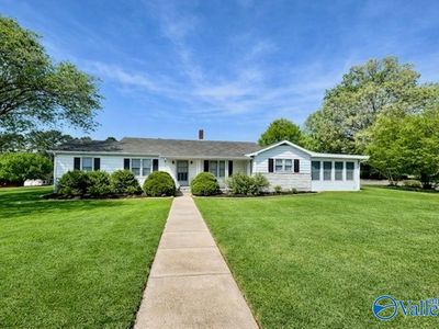 17023 Red Hill Rd