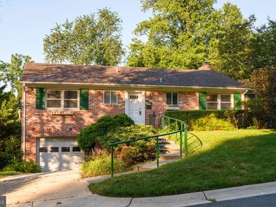 6502 Brookes Hill Ct