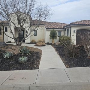 325 E Zion Trl N