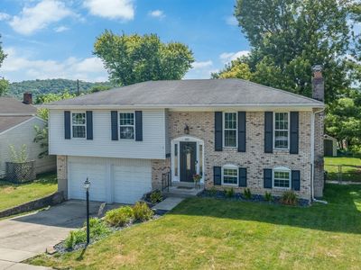 325 S Elm St