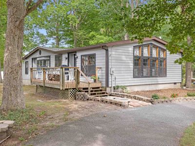 979 Lenape Dr